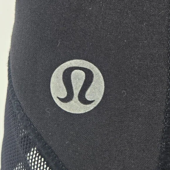 Lululemon Hotty Hot Short II *2.5" - 10 Black - Picture 5 of 6